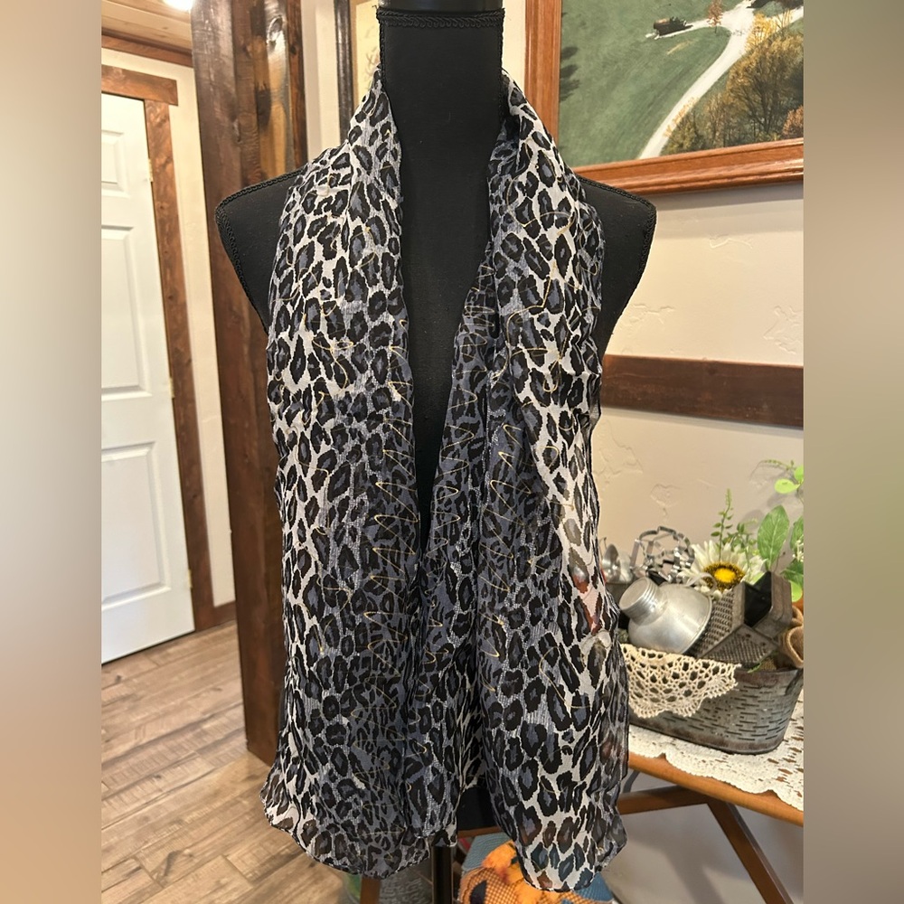 Leopard Print Scarf - Picture 2 of 5